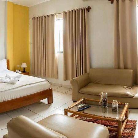 Hostal Huayruro Iquitos Dış mekan fotoğraf