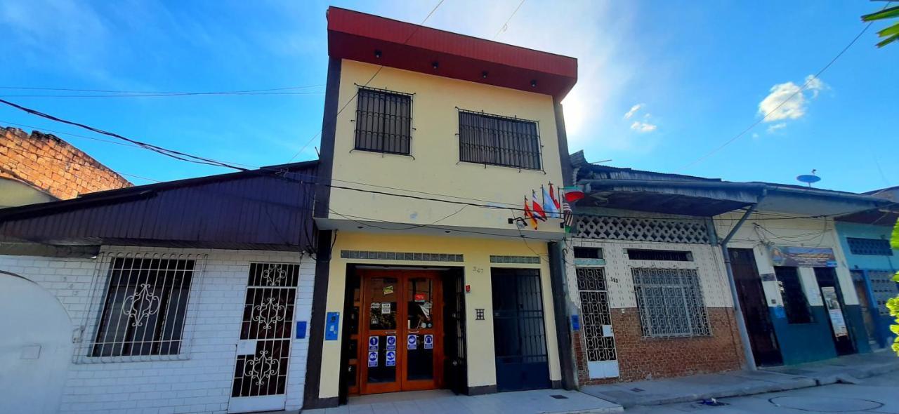 Hostal Huayruro Iquitos Dış mekan fotoğraf