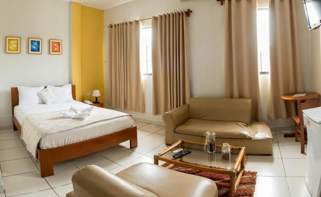 Hostal Huayruro Iquitos Dış mekan fotoğraf