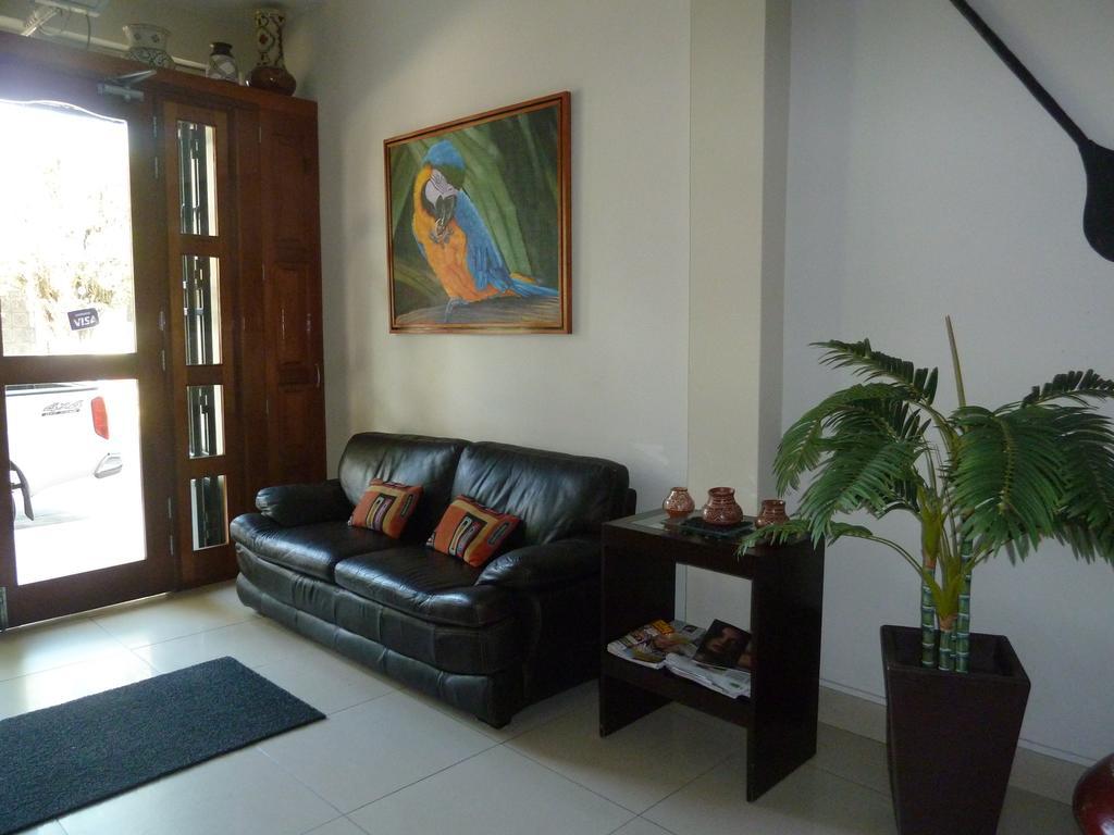 Hostal Huayruro Iquitos Dış mekan fotoğraf