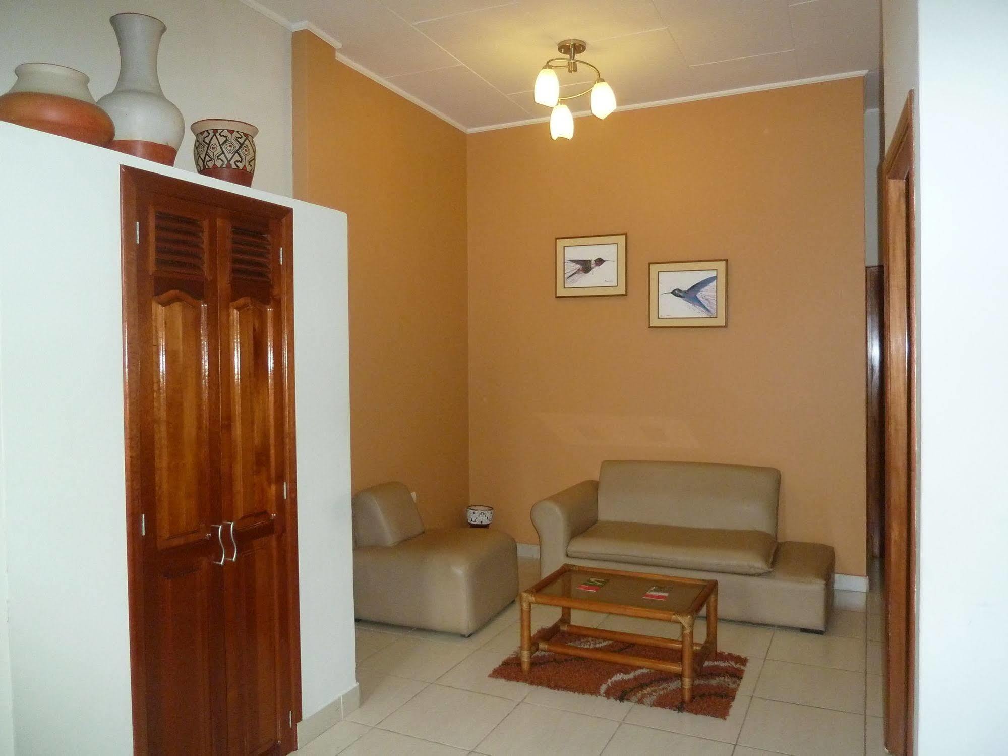 Hostal Huayruro Iquitos Dış mekan fotoğraf